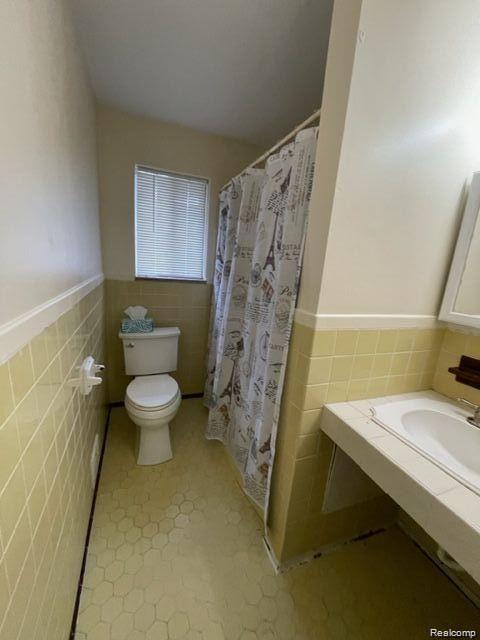 5122 W BRISTOL Road, Flint, MI 48507 — Photo 8