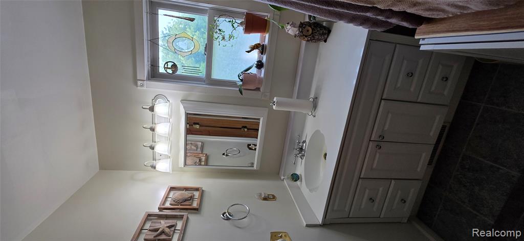 14062 Sanford Road, Addison, MI 49220 — Photo 24