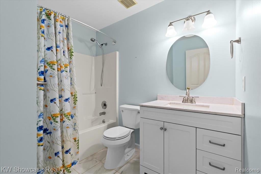 8052 Springdale Drive, White Lake, MI — Photo 24