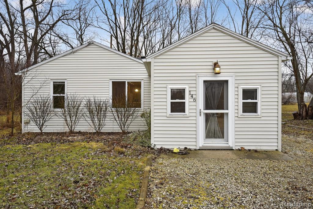 146 Virginia Street, Carleton, MI 48117 — Photo 2