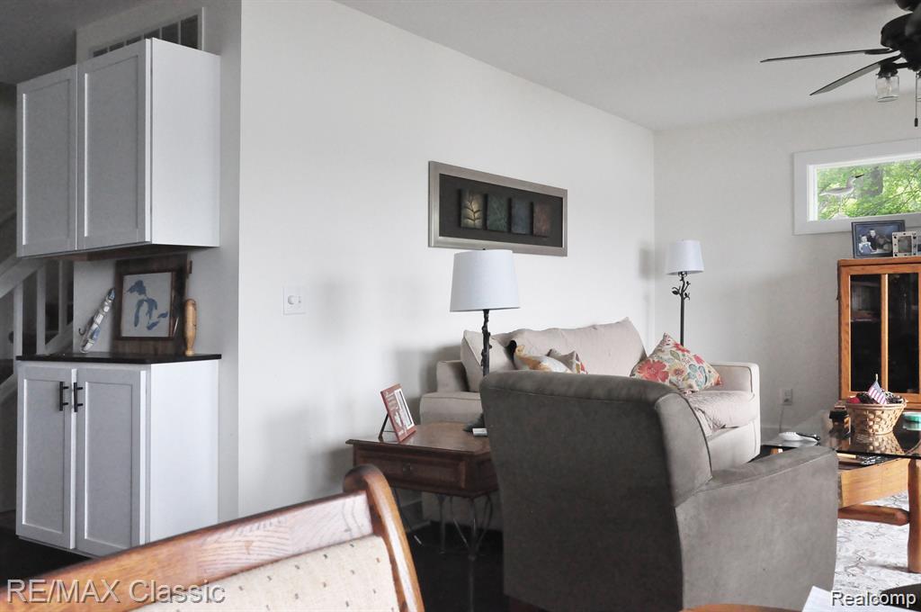 5050 Island Shore Drive, Pinckney, MI 48169 — Photo 17