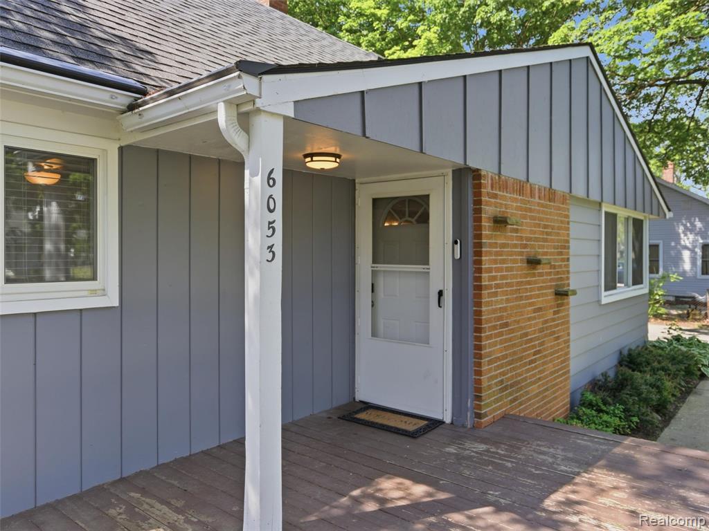 6053 Van Syckle Avenue, Waterford, MI 48329 — Photo 4