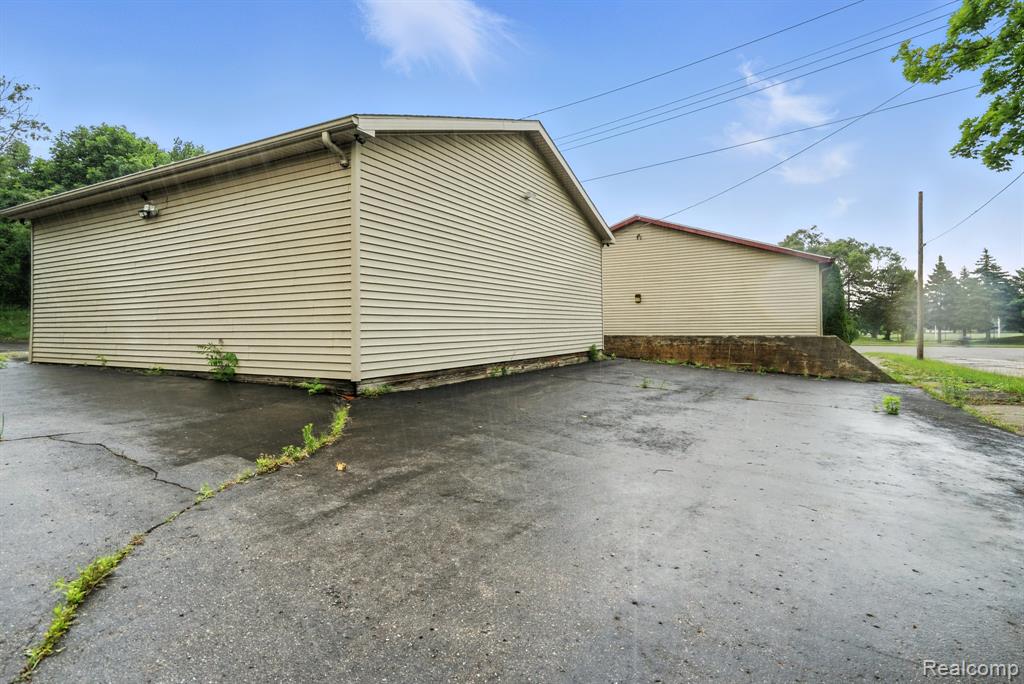 625 Warren Street, Flint, MI 48505 — Photo 14