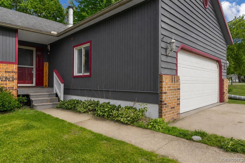 3176 Yorkshire Drive, Port Huron, MI 48060 — Photo 5