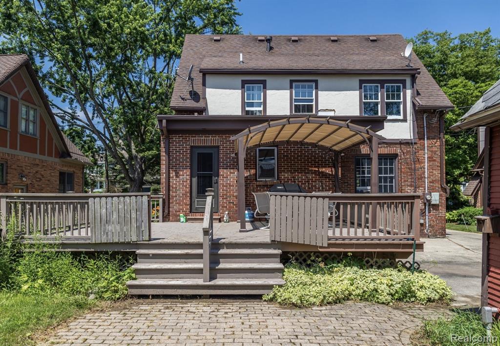 425 Everett Drive, Lansing, MI 48915 — Photo 22