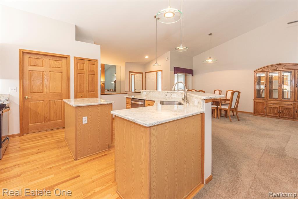 61024 Evergreen Court, 23, South Lyon, MI 48178 — Photo 12