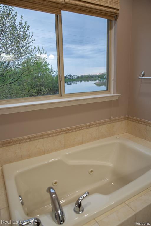 906 W PENINSULA, Oxford, MI 48371 — Photo 20