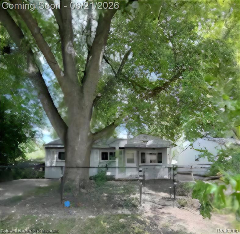 789 Gates Avenue NE, Ypsilanti, MI 48198