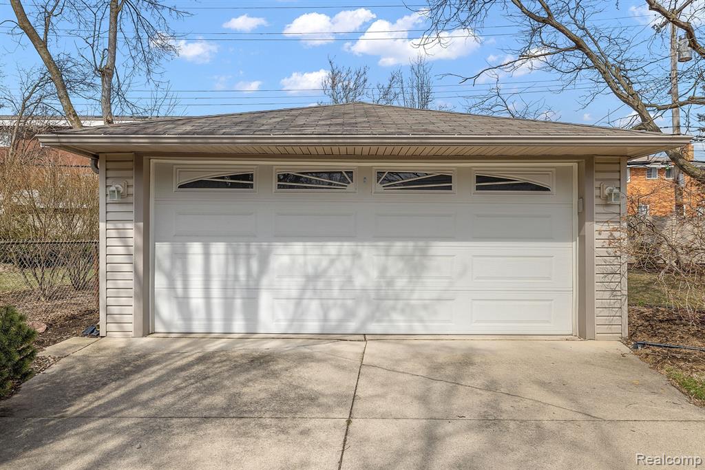4126 BERKSHIRE Road, Royal Oak, MI 48073 — Photo 5
