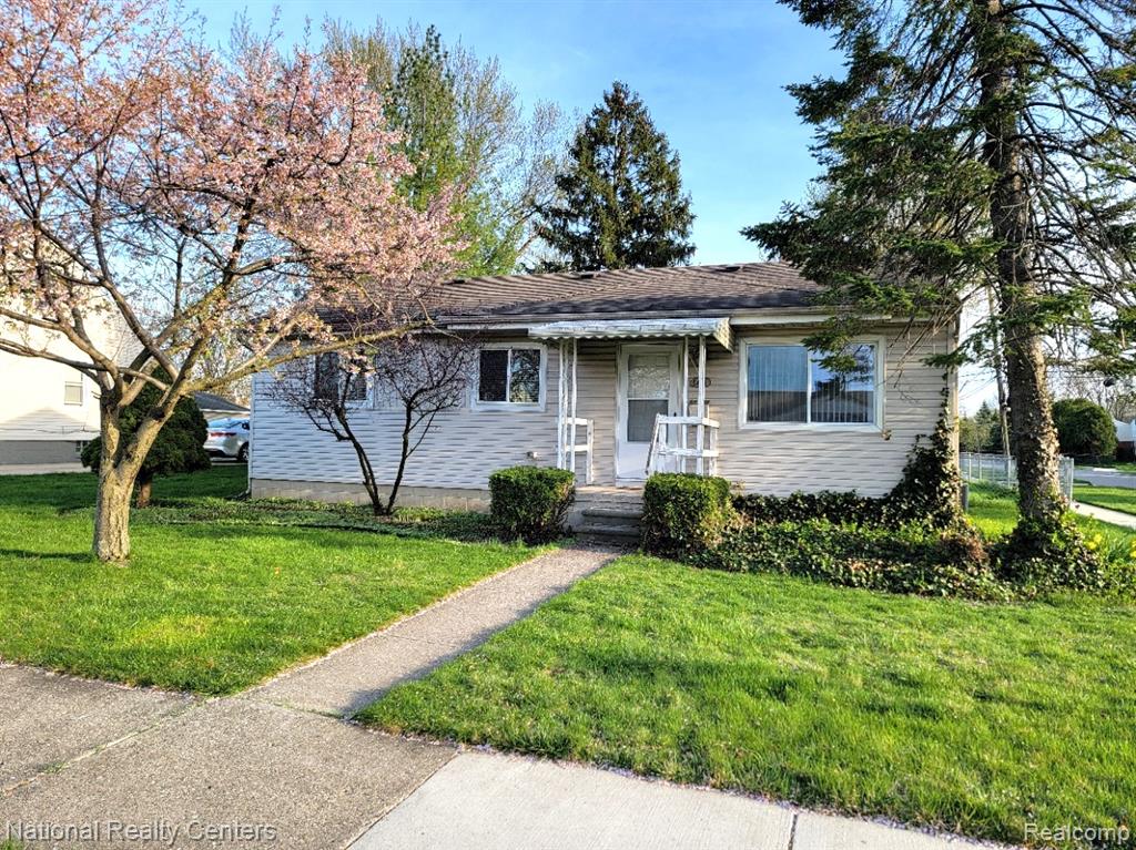 8404 BUSKO Avenue, Warren, MI 48093 — Photo 2