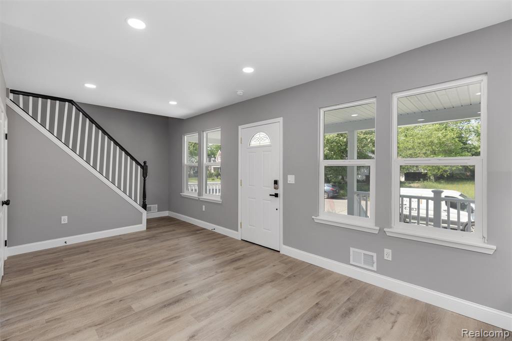 9969 Bishop Street, Detroit, MI 48224 — Photo 3