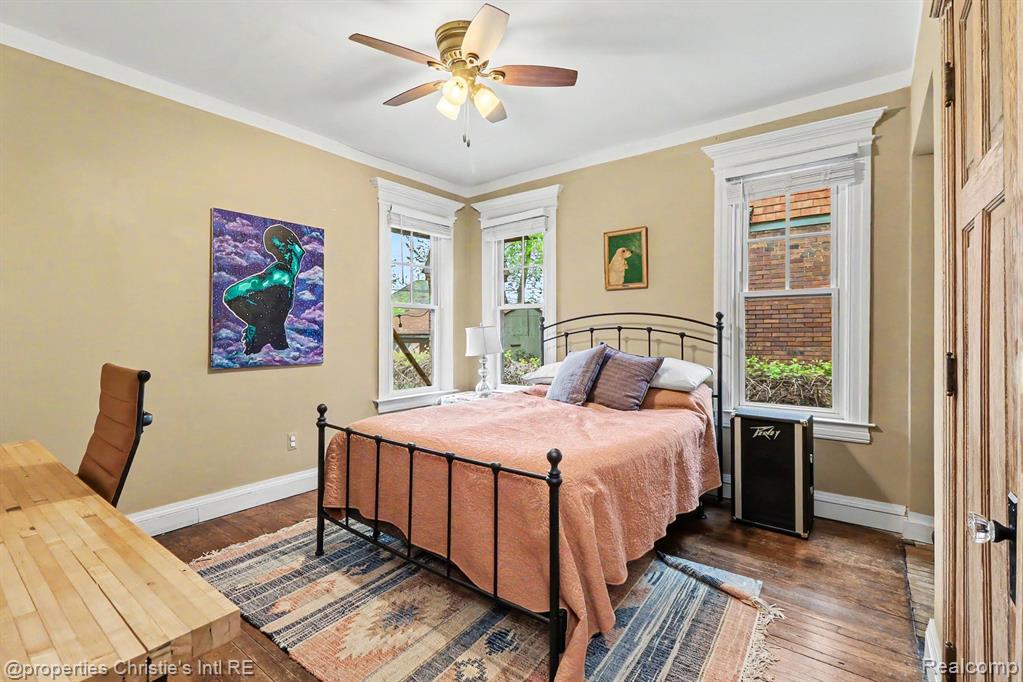 80 Glynn Court, Detroit, MI 48202 — Photo 21
