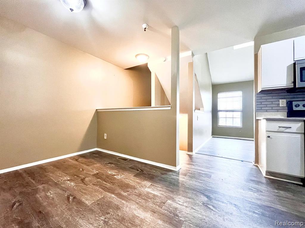 15650 Stone Crossing Drive, Southfield, MI 48075 — Photo 10