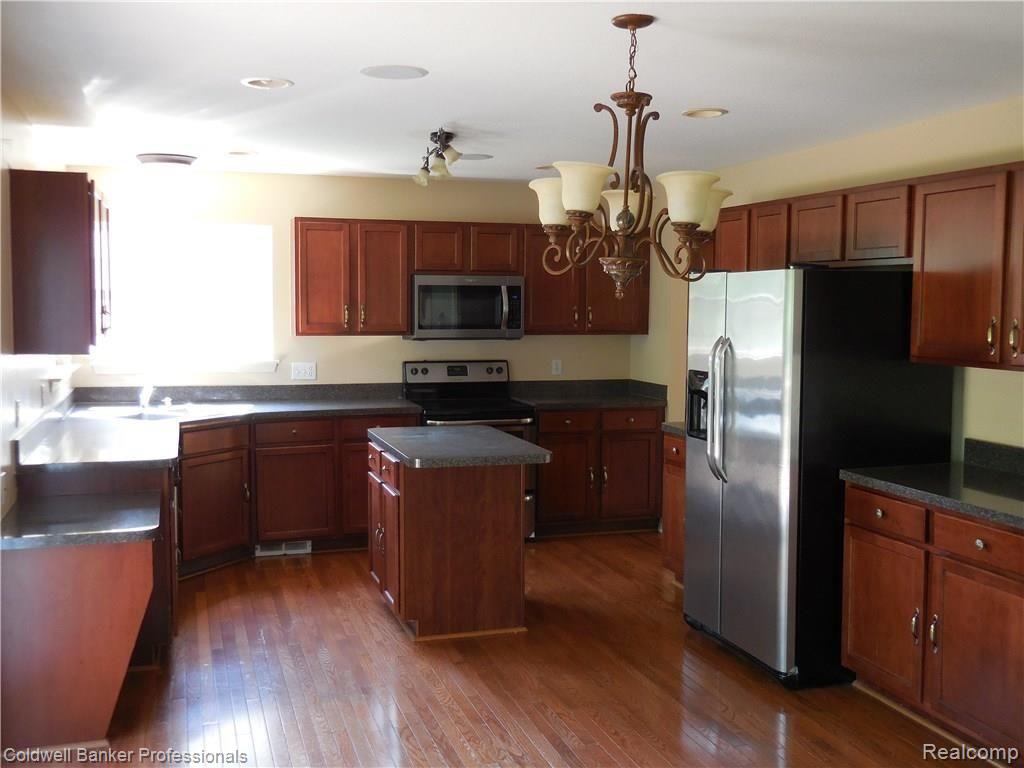 49554 GLACIER S, Northville, MI — Photo 3