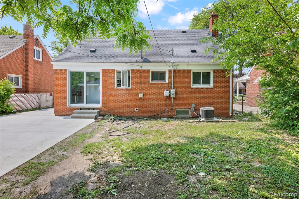 9075 McKinley Street, Taylor, MI 48180 — Photo 28