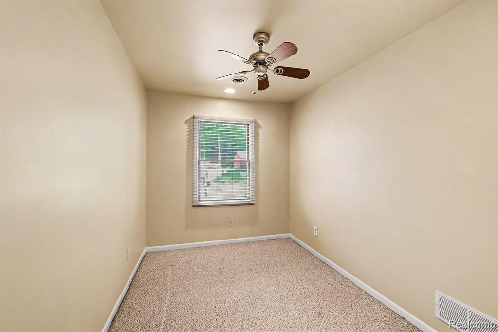16059 Murray Rd, Byron, MI 48418 — Photo 16