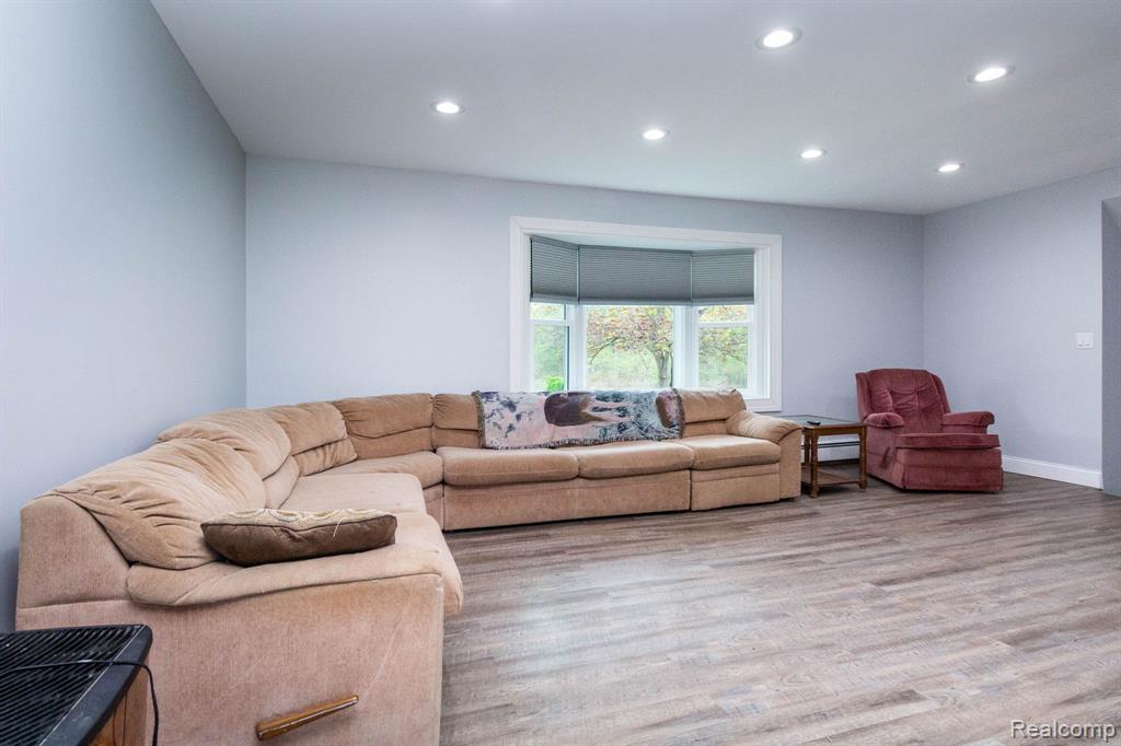 1337 Haines Road, Lapeer, MI 48446 — Photo 11