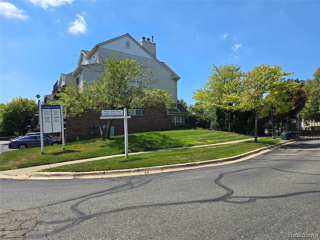 1655 Campau Farms Circle, 25, Detroit, MI 48207 — Photo 14