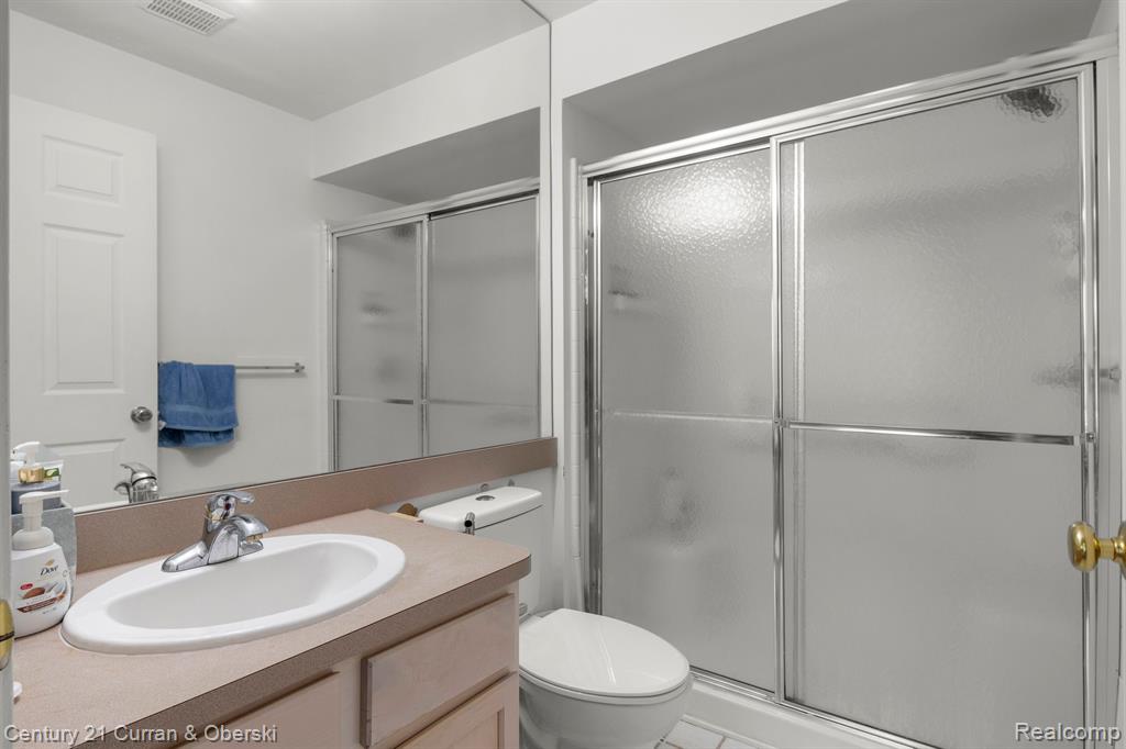 4232 MAPLE Street, Dearborn, MI 48126 — Photo 5