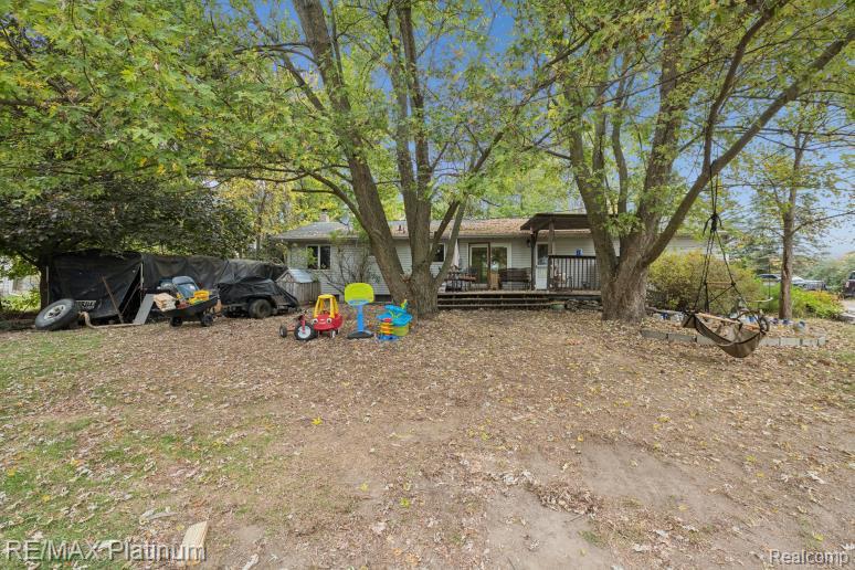 10209 Sargent Road, Fowlerville, MI 48836 — Photo 4