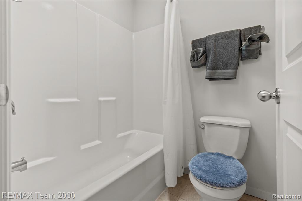 9019 Elbert Drive, Romulus, MI 48174 — Photo 23