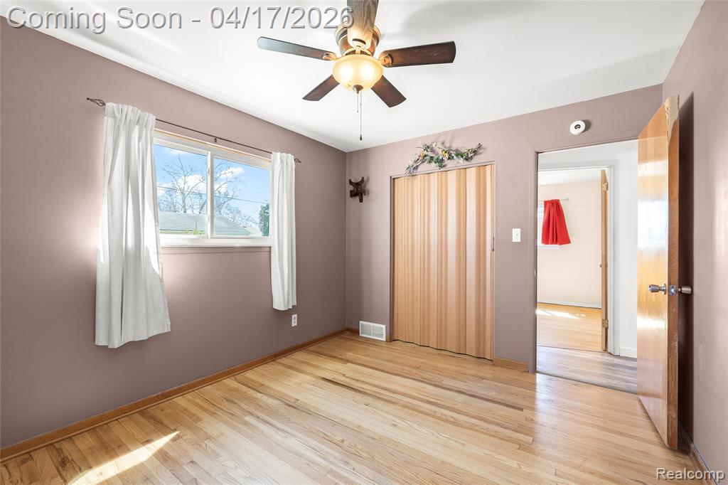 8138 Hillcrest Boulevard, Westland, MI — Photo 12