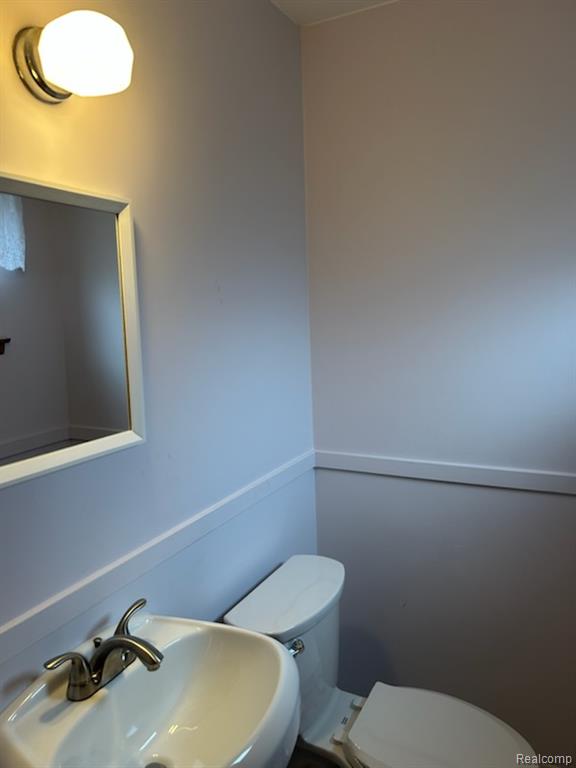 27463 Bonnie Drive, Warren, MI 48093 — Photo 10