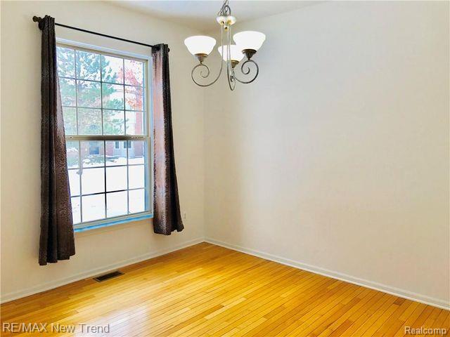 41261 N MAPLEWOOD Drive, Canton, MI 48187 — Photo 5