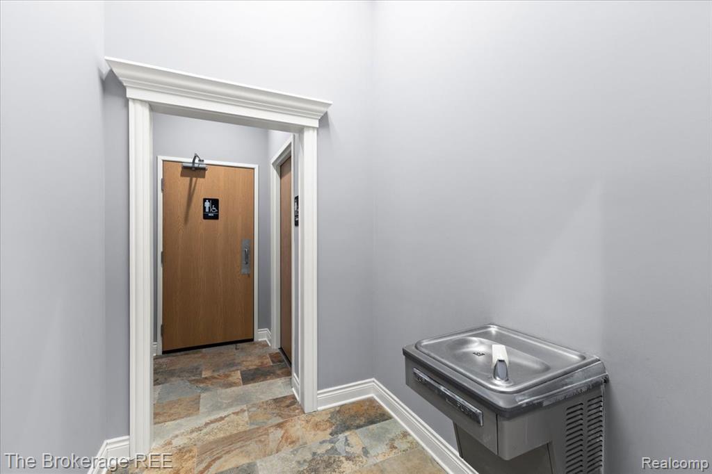 3390 N State Road, Davison, MI 48423 — Photo 26