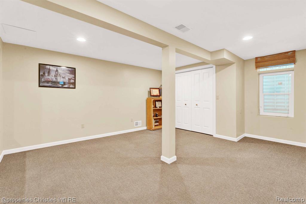 19418 Warwick Street, Beverly Hills, MI 48025 — Photo 53