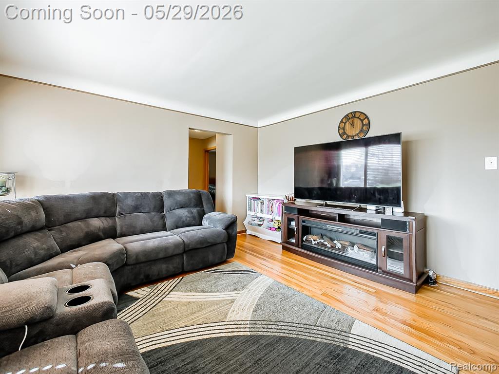 8634 Allen Road, Allen Park, MI 48101 — Photo 2
