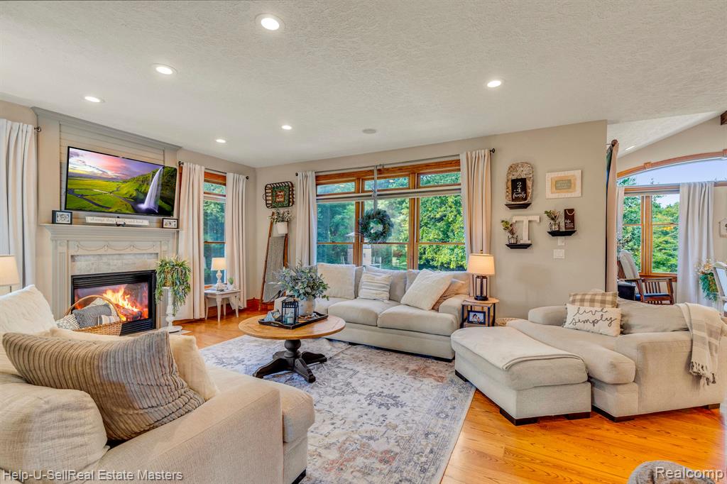 2152 HUNTERS Park W, St. Clair, MI 48079 — Photo 34