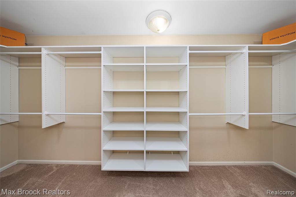 5149 Parkgate Drive, Commerce Twp, MI 48382 — Photo 42