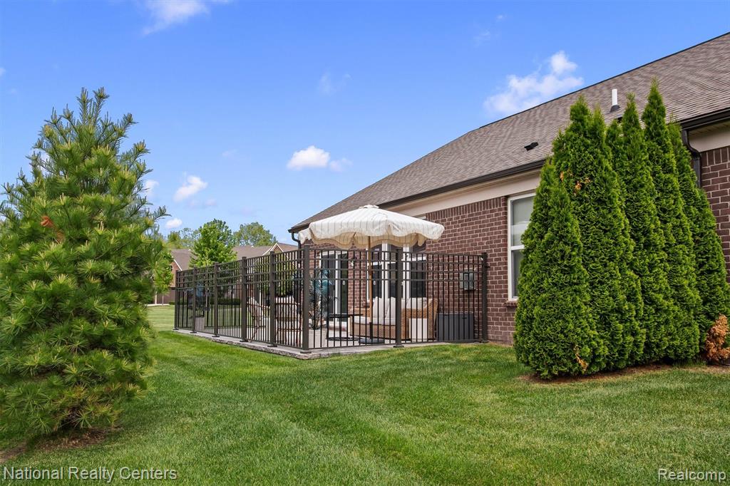 40605 Aster Court, Clinton Twp, MI 48036 — Photo 46