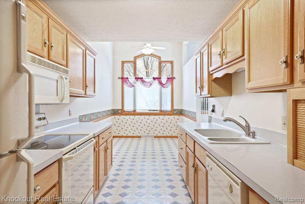 53 Pine Grove Drive, Frankenmuth, MI 48734 — Photo 19