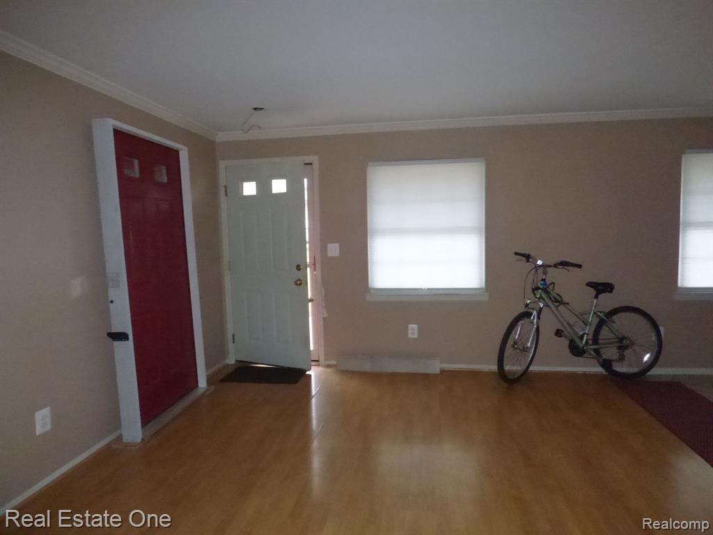 202 Princeton Drive, South Lyon, MI 48178 — Photo 3
