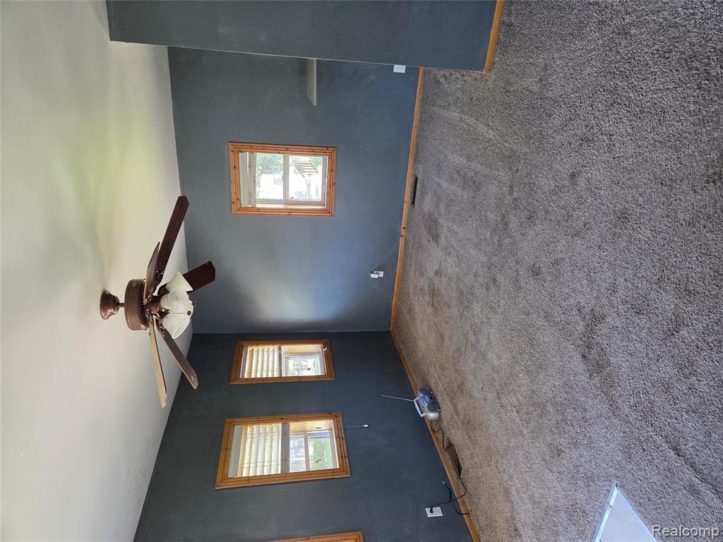 941 Burlingham Street, Oxford, MI 48371 — Photo 7