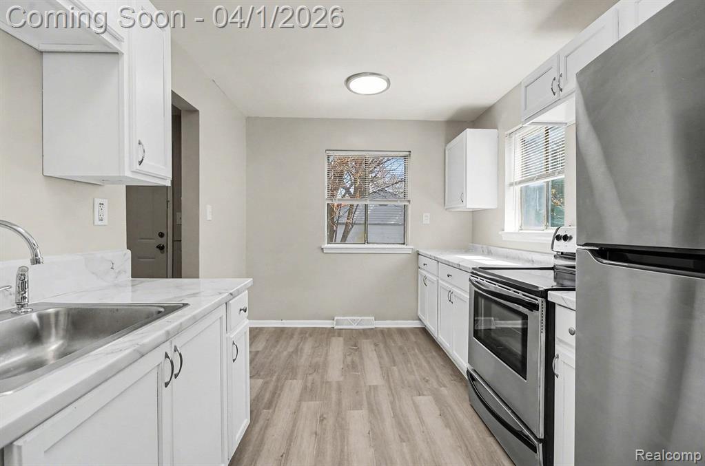24834 Schroeder Avenue, Eastpointe, MI 48021 — Photo 13