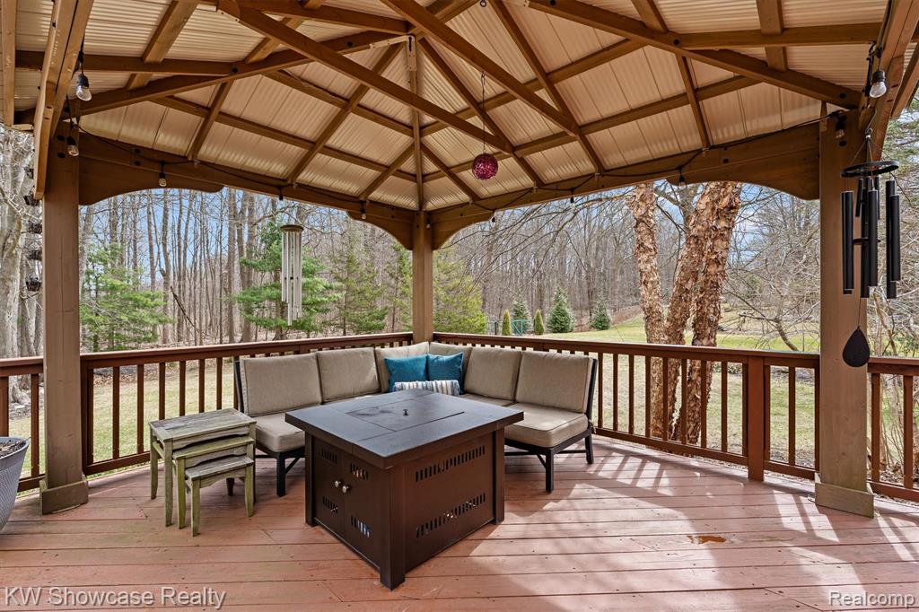 7489 Wyngate Drive, Clarkston, MI 48348 — Photo 9