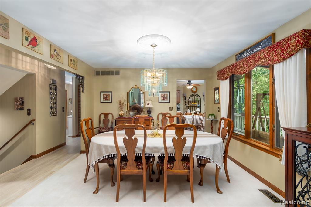 6939 West Ridge Drive, Brighton, MI 48116 — Photo 31