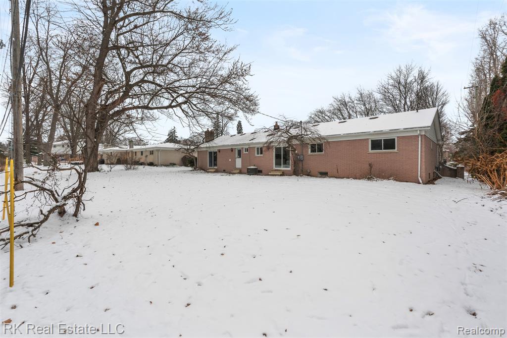 5558 Meadow Lane, Shelby Twp, MI 48316 — Photo 35