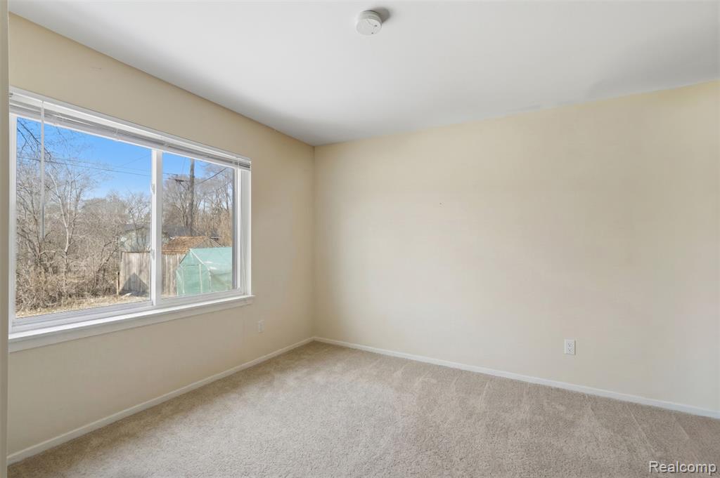 433 Haze, Pinckney, MI 48169 — Photo 12