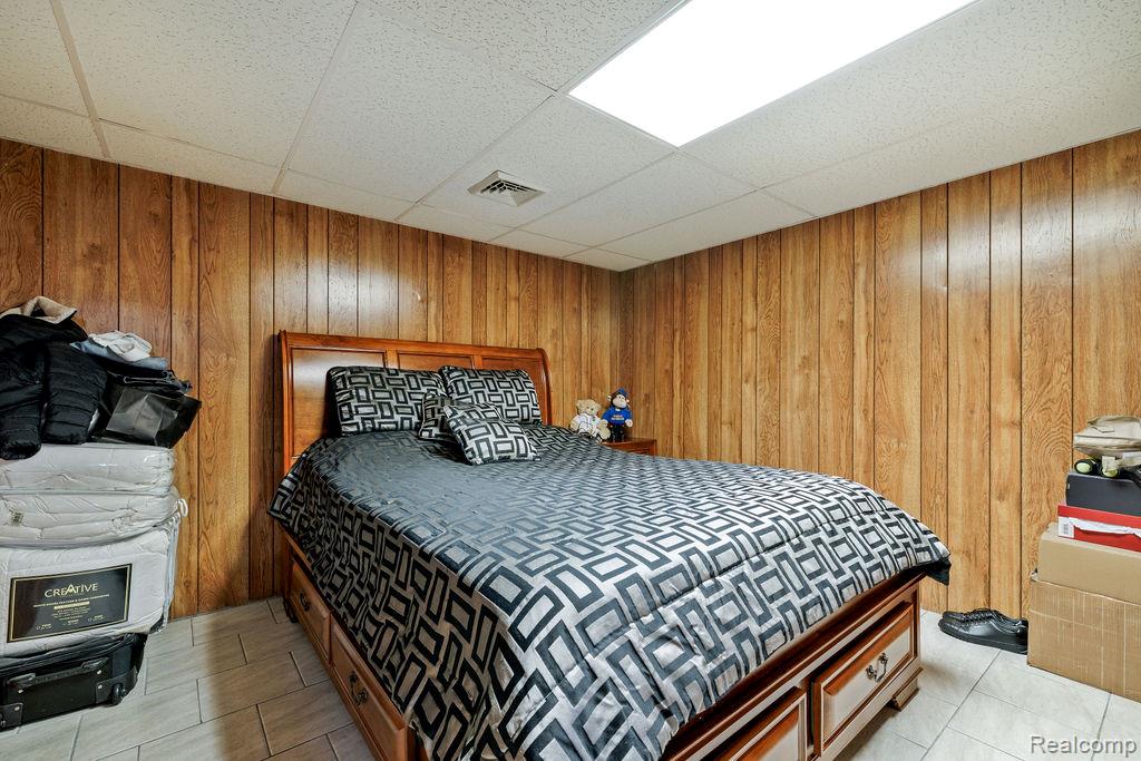 4908 Kadena Court, Sterling Heights, MI 48310 — Photo 35