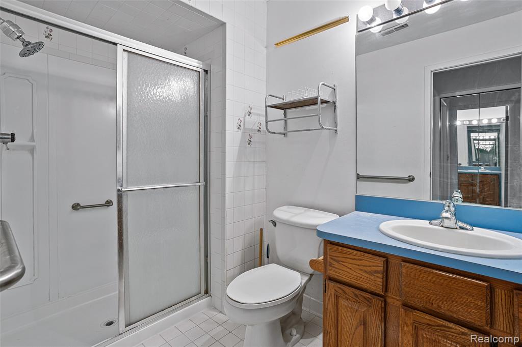 7147 Elmhurst, West Bloomfield, MI — Photo 20