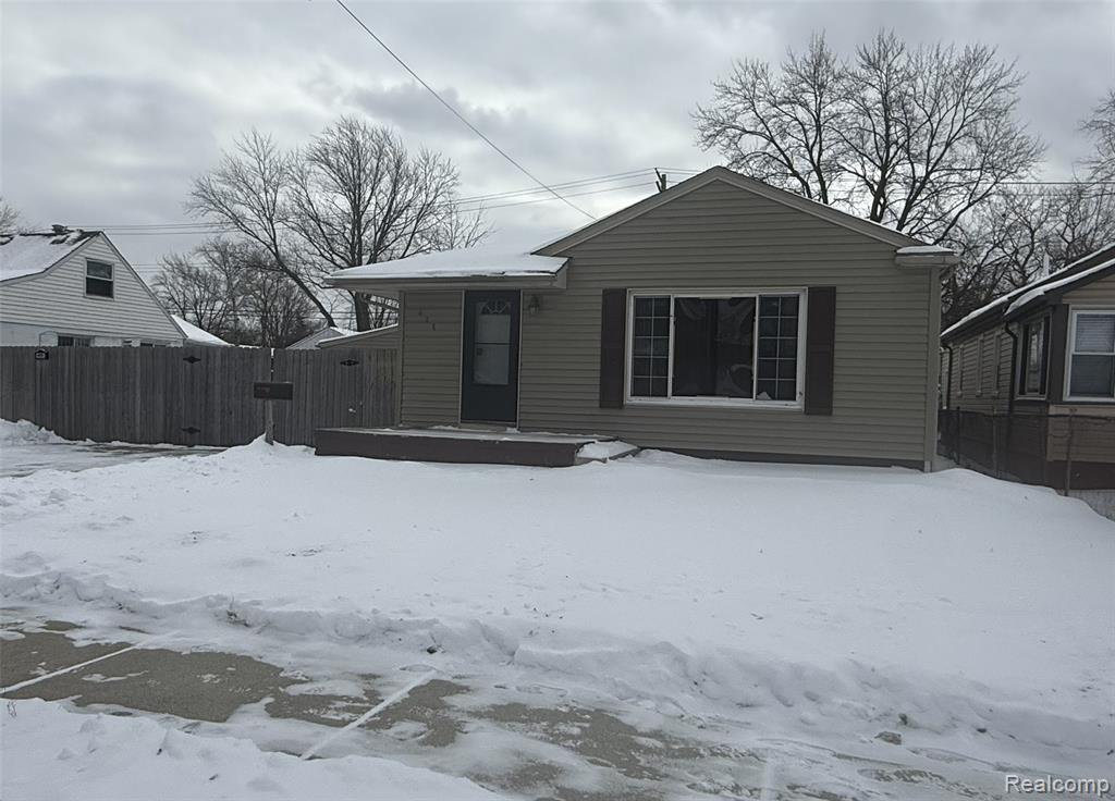 411 W Woodruff Avenue, Hazel Park, MI 48030 — front exterior
