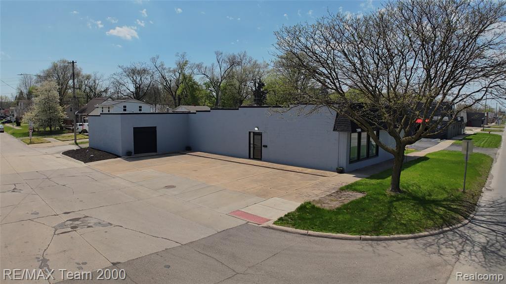 25611 Van Born Road - Photo 3