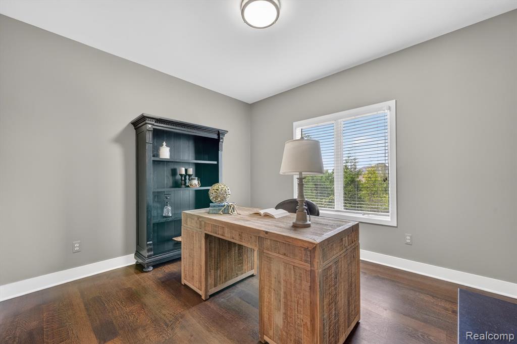 4176 Oak Tree Circle, Rochester, MI 48306 — Photo 12