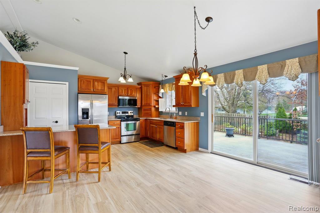 6470 Stonehearth Pass, Grand Blanc, MI 48439 — Photo 7