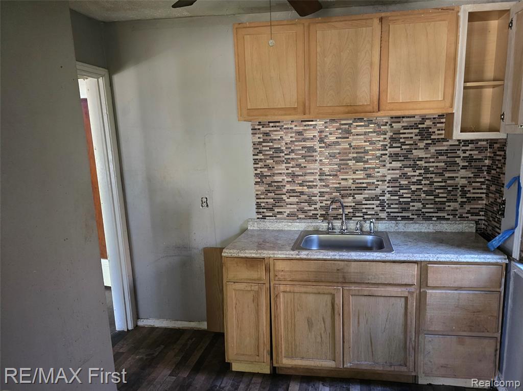 9003 Archdale Street, Detroit, MI 48228 — Photo 6