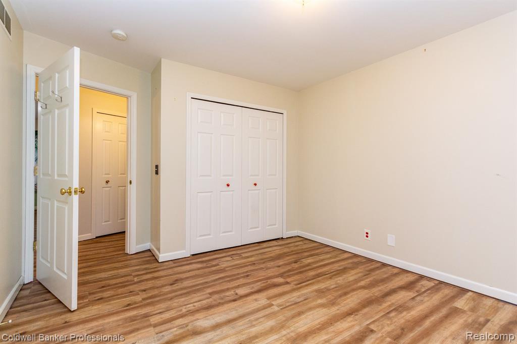 811 RAMSGATE Lane, Oxford, MI 48371 — Photo 23